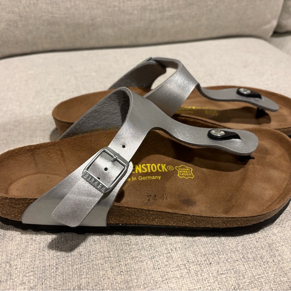 NWOT Birkenstock Gizeh Birko-Flor Silver Metallic Size 40 - Picture 7 of 11